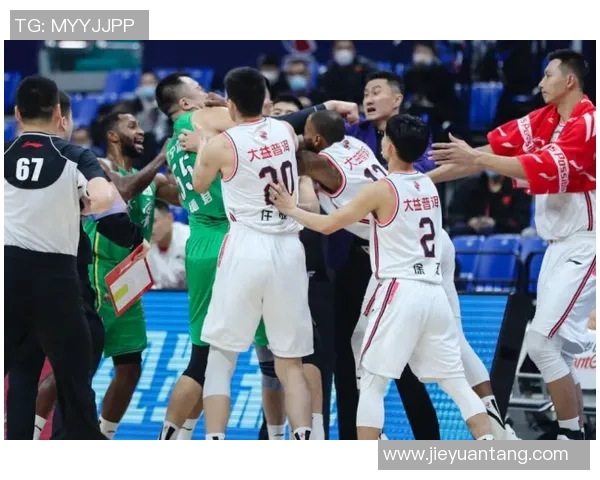 CBA联赛精彩对决广东队迎战青岛队直播全程回顾与分析